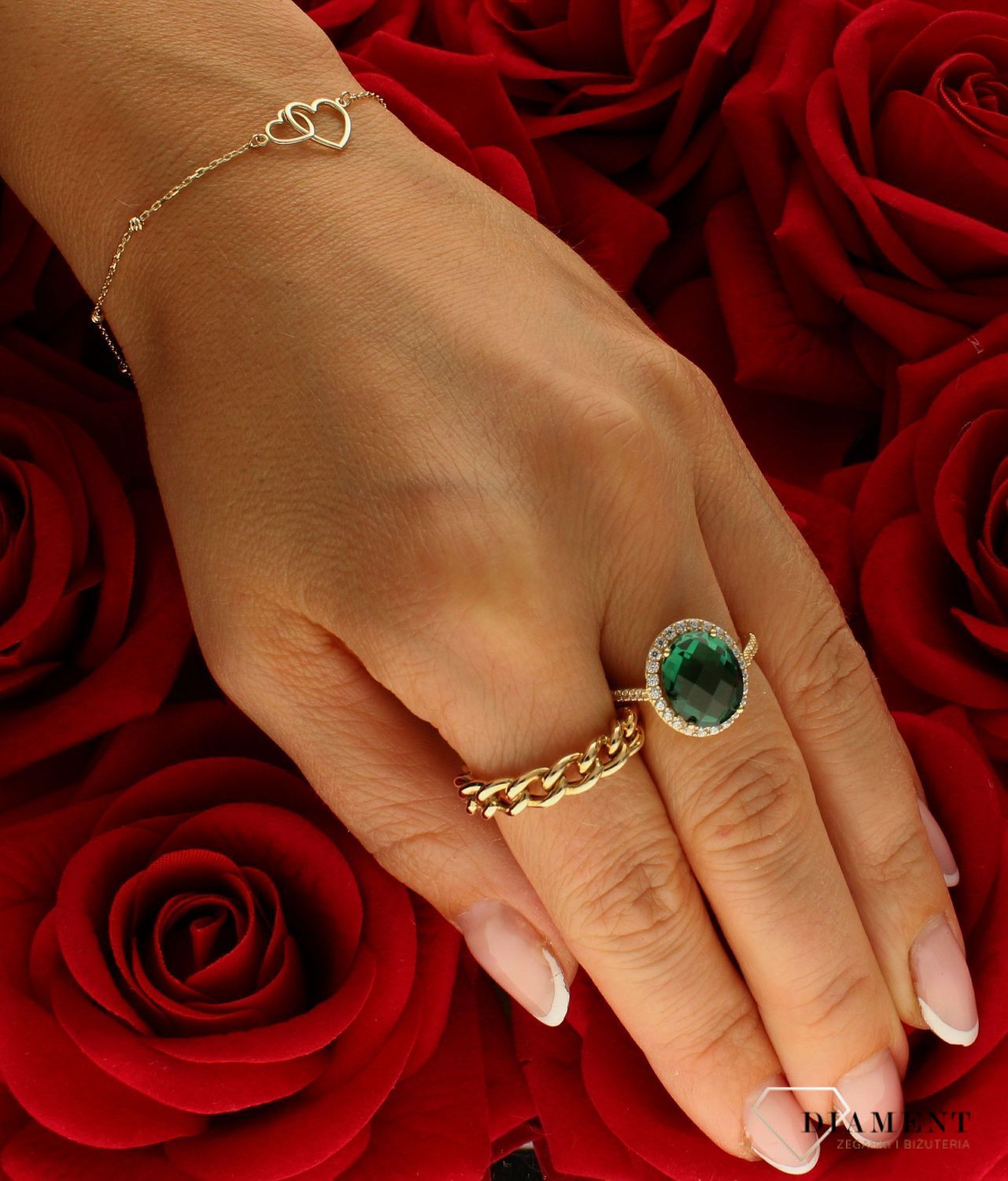 Złota bransoletka damska 375 celebrytka z dwoma serduszkami BR 5779 375. Złota bransoletka damska. Złota bransoletka próby 375. Bransoletka złota damska delikatna celebrytka. Bransoletka złota celebrytka idealna na pr.jpg